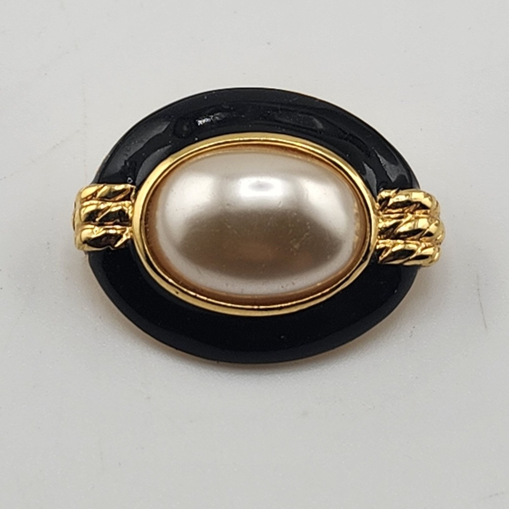 Vintage Lady Remington Black Enamel Faux Pearl Brooch